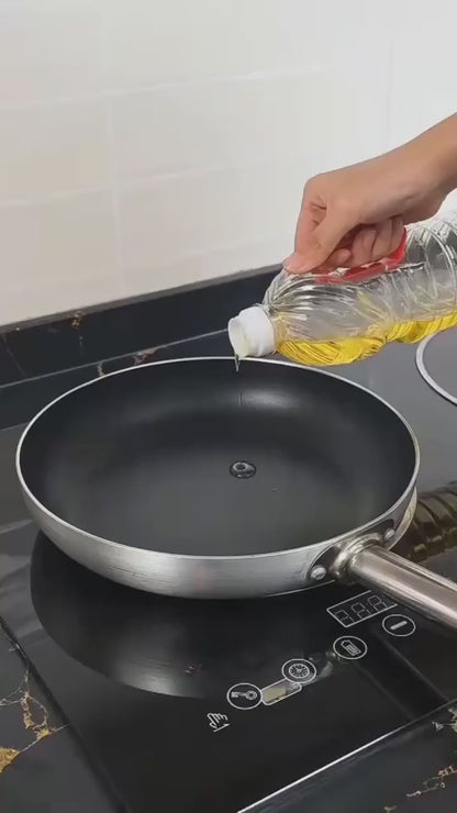 2 In 1 Oil Sprayer Kitchen bottle Easy Spray And Pour Convenient Use - 400ML
